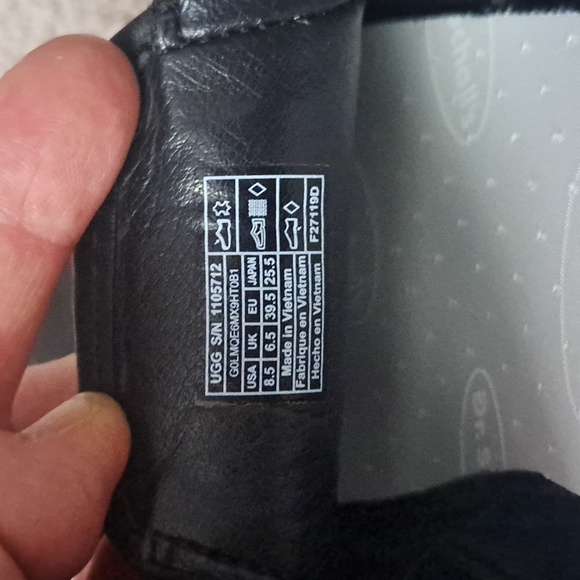 UGG Jass Slip On Sneaks - Picture 9 of 12